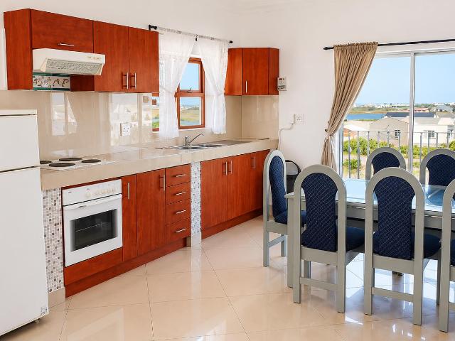 2 Bedroom Apartment To Let in Bettys Bay