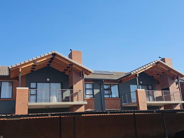 2 Bedroom Apartment To Let in Boardwalk Villas