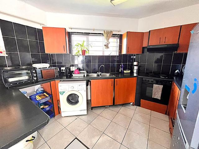 2 Bedroom Apartment To Let in Bluff
