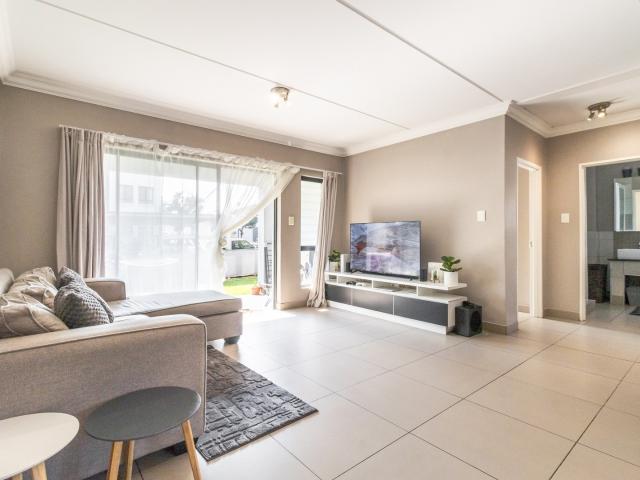 2 Bedroom Apartment To Let in Broadacres