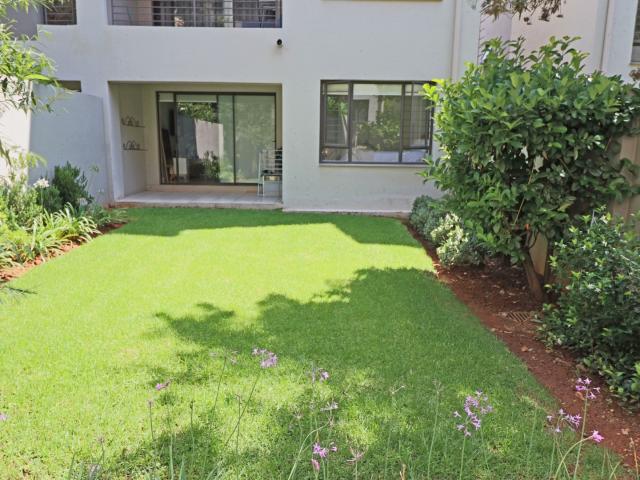 2 Bedroom Apartment To Let in Bryanston