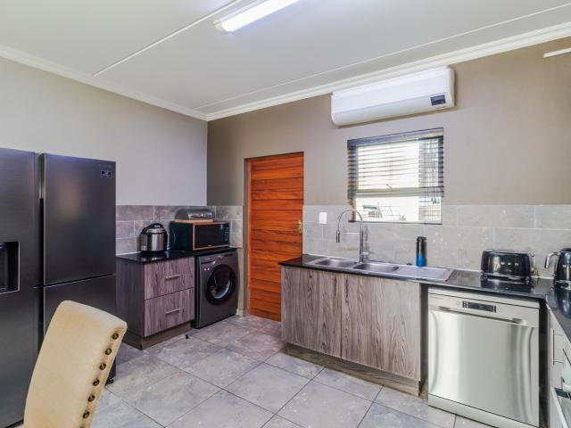 2 Bedroom Apartment To Let in Carlswald