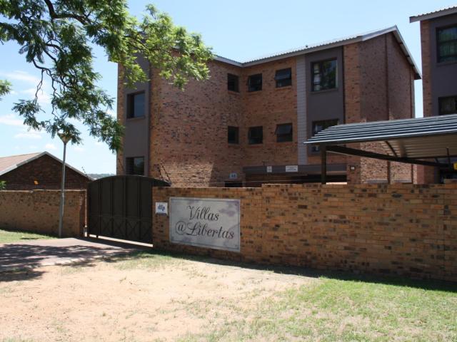 2 Bedroom Apartment To Let in Die Heuwel