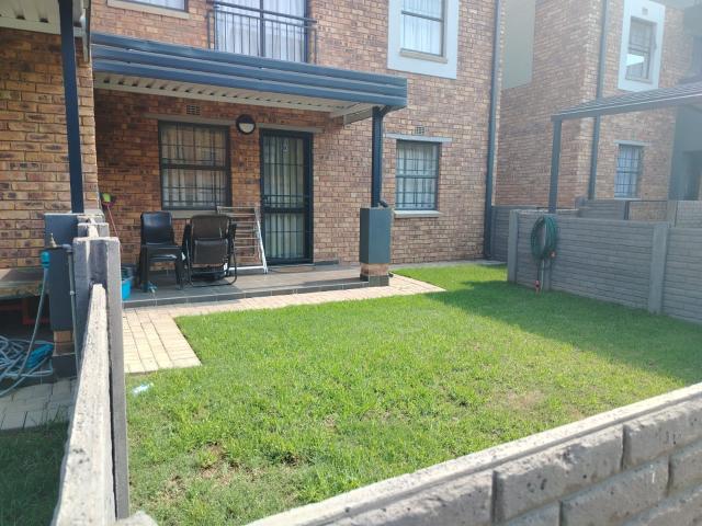 2 Bedroom Apartment To Let in Dorandia