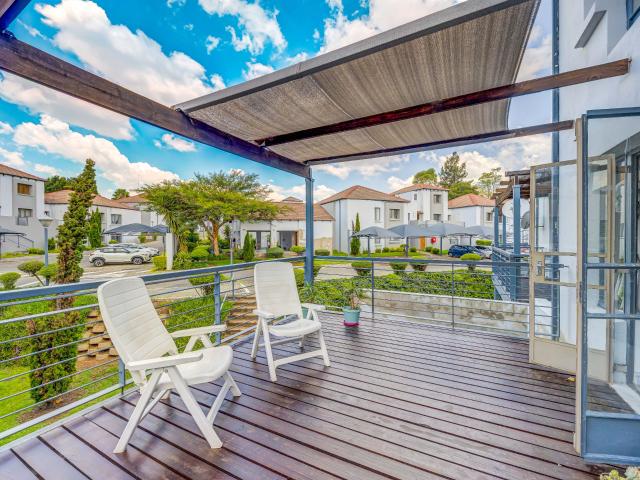 2 Bedroom Apartment To Let in Douglasdale