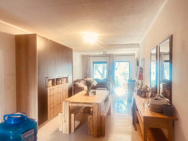2 Bedroom Apartment To Let in Douglasdale