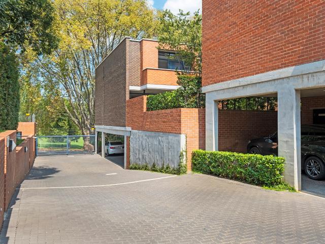 2 Bedroom Apartment To Let in Dunkeld West
