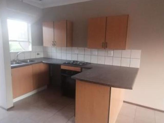 2 Bedroom Apartment To Let in Florida