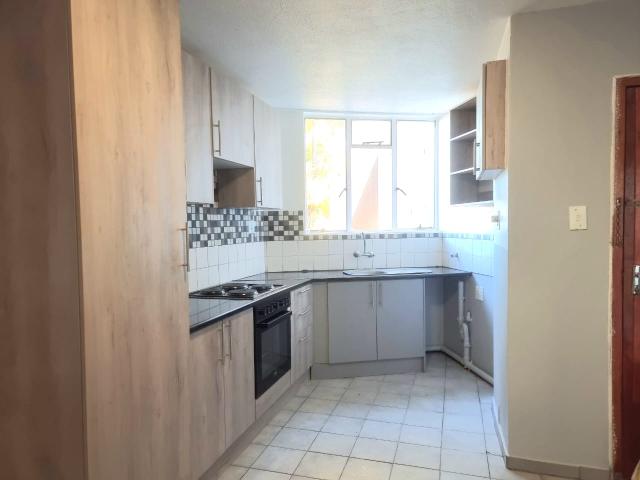 2 Bedroom Apartment To Let in Florida