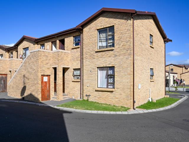 2 Bedroom Apartment To Let in Guldenland