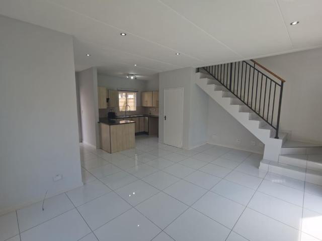 2 Bedroom Apartment To Let in Honeydew