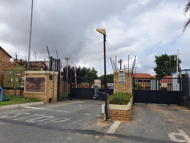 2 Bedroom Apartment To Let in Honeydew