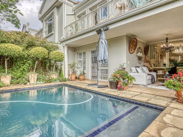 2 Bedroom Apartment To Let in Hyde Park