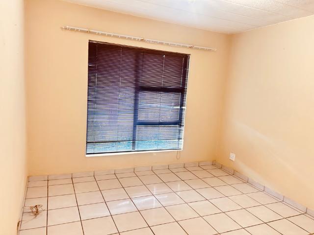 2 Bedroom Apartment To Let in Johannesburg North