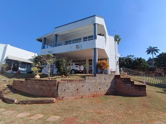 2 Bedroom Apartment To Let in La Lucia