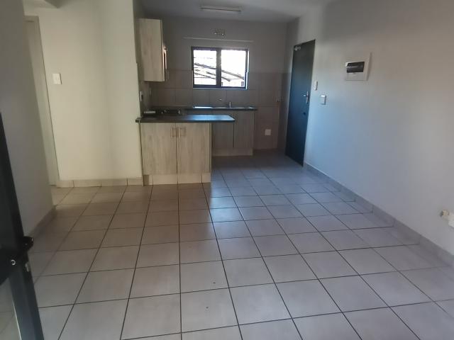 2 Bedroom Apartment To Let in La Montagne