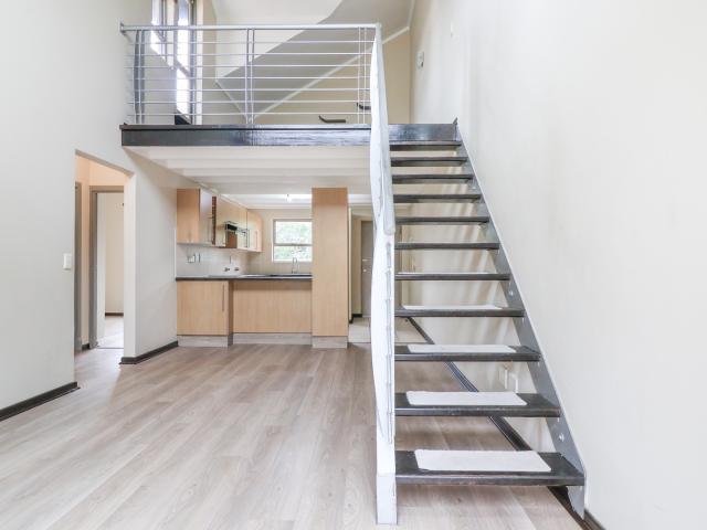 2 Bedroom Apartment To Let in Lonehill