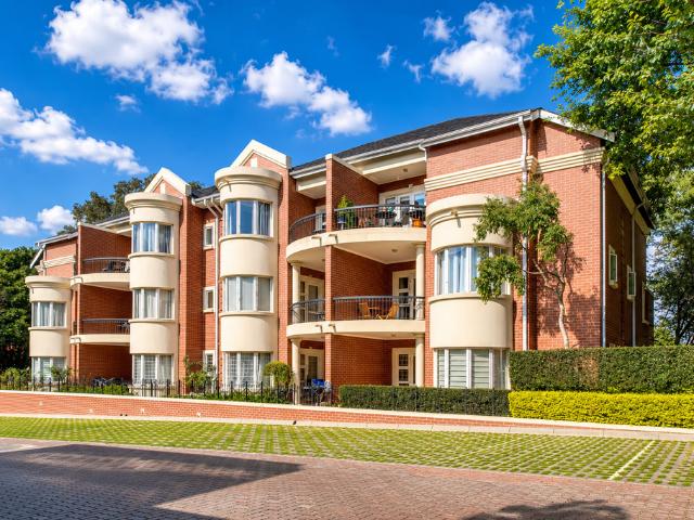 2 Bedroom Apartment To Let in Melrose