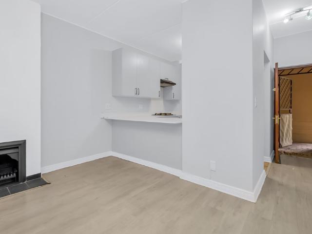 2 Bedroom Apartment To Let in Morningside