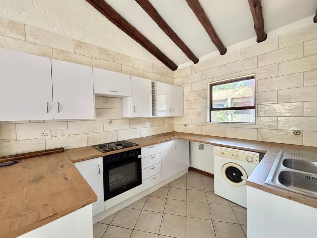2 Bedroom Apartment To Let in Morningside