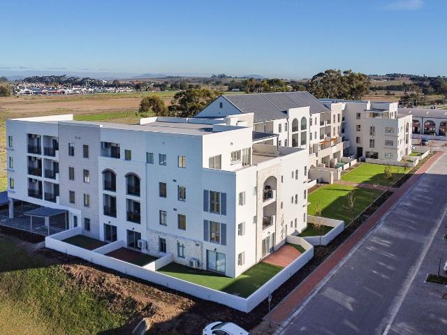 2 Bedroom Apartment To Let in Nooitgedacht Village