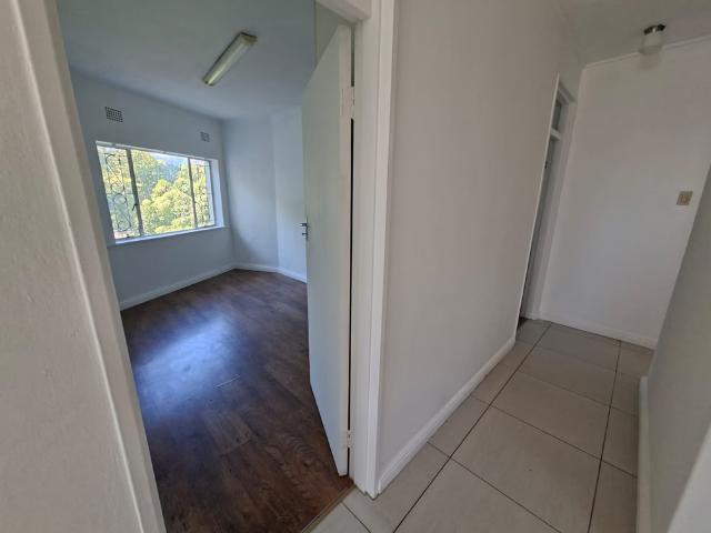 2 Bedroom Apartment To Let in Paarl Central
