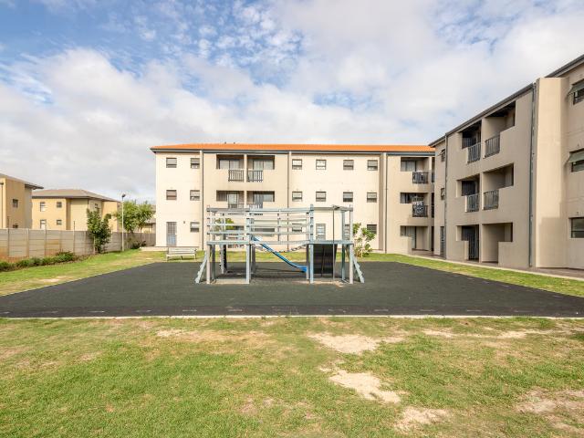 2 Bedroom Apartment To Let in Parklands