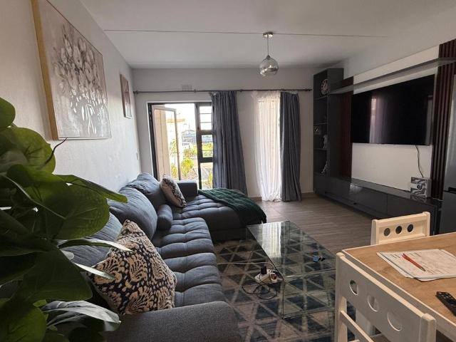 2 Bedroom Apartment To Let in Parklands North