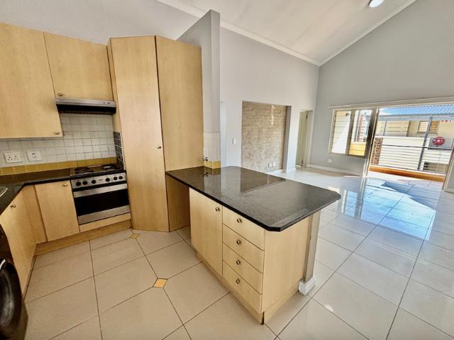 2 Bedroom Apartment To Let in Parktown North