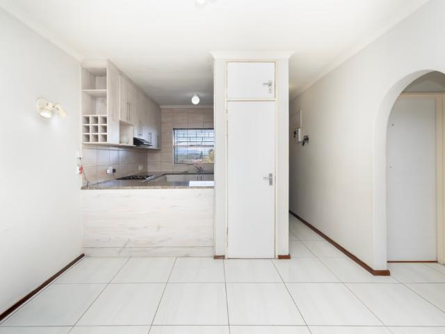 2 Bedroom Apartment Rented in Parow Valley | LIONLEAD Real Estate