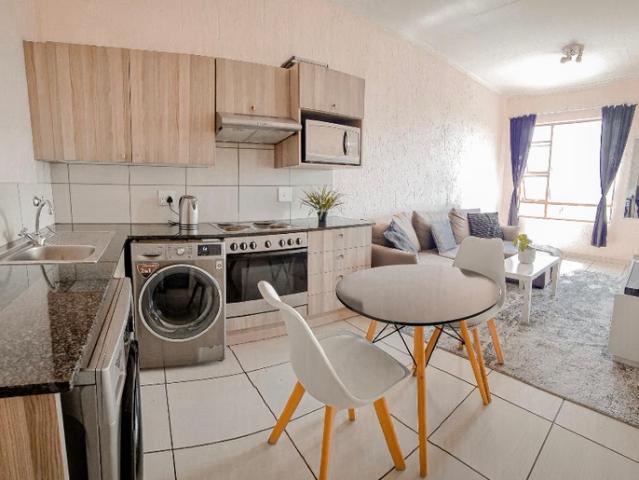 2 Bedroom Apartment To Let in Paulshof