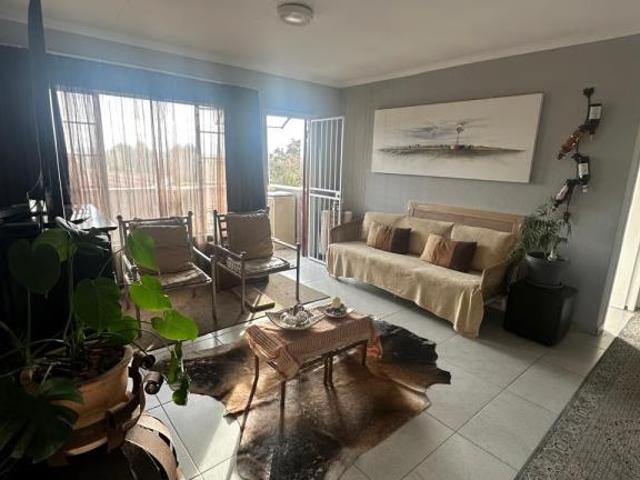 2 Bedroom Apartment To Let in Radiokop