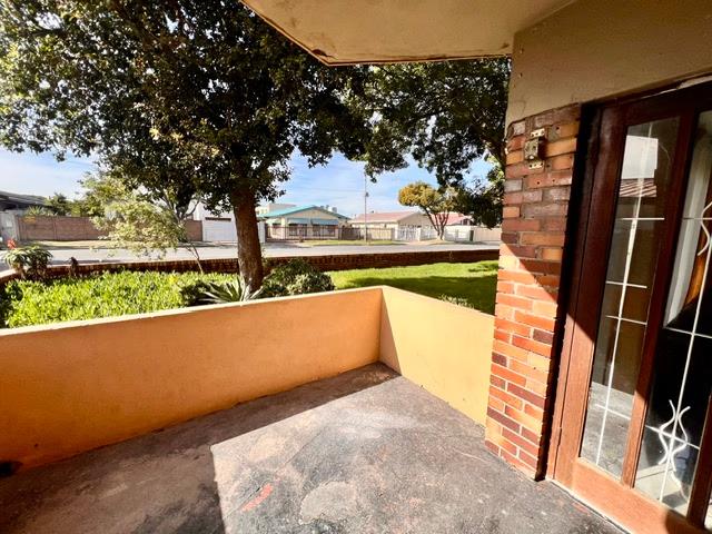 2 Bedroom Apartment To Let in Richmond Estate