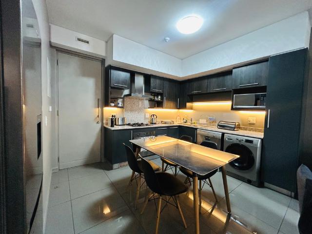 2 Bedroom Apartment To Let in Rosebank