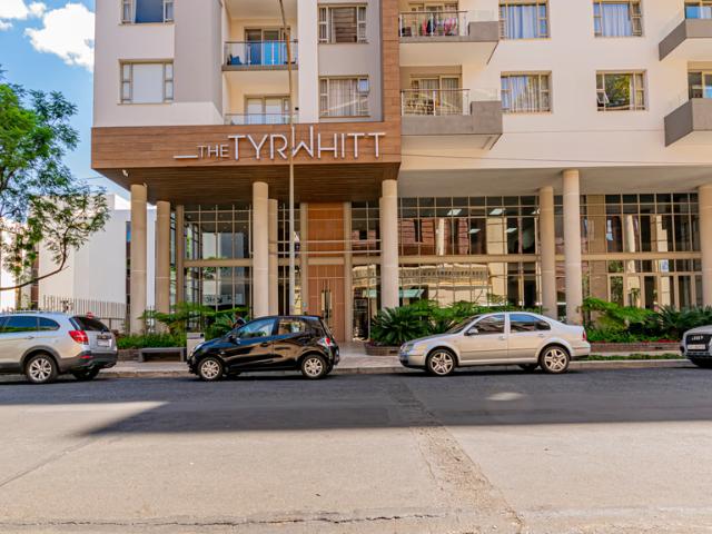 2 Bedroom Apartment To Let in Rosebank