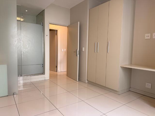 2 Bedroom Apartment To Let in Rosebank