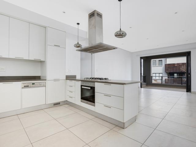 2 Bedroom Apartment To Let in Steyn City