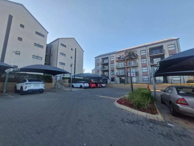 2 Bedroom Apartment to Rent in Clubview