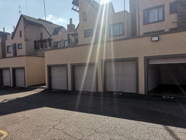 2 Bedroom apartment to rent in Clubview, Centurion