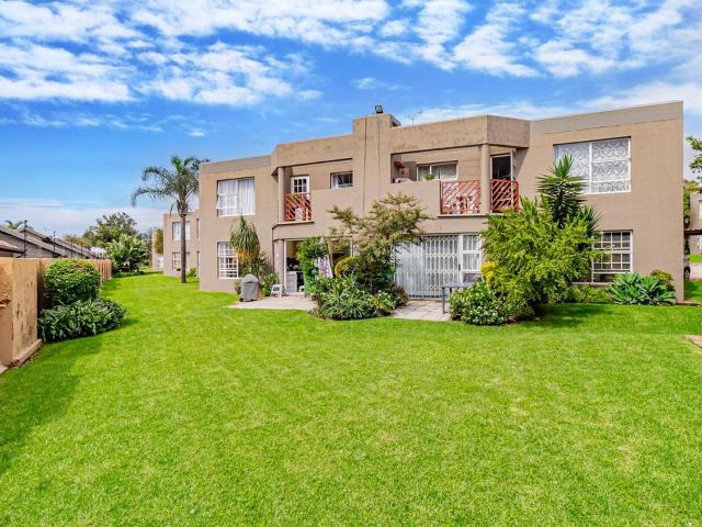 2 Bedroom apartment to rent in Allen's Nek, Roodepoort
