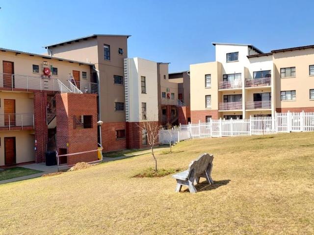 2 Bedroom apartment to rent in Barbeque Downs, Midrand