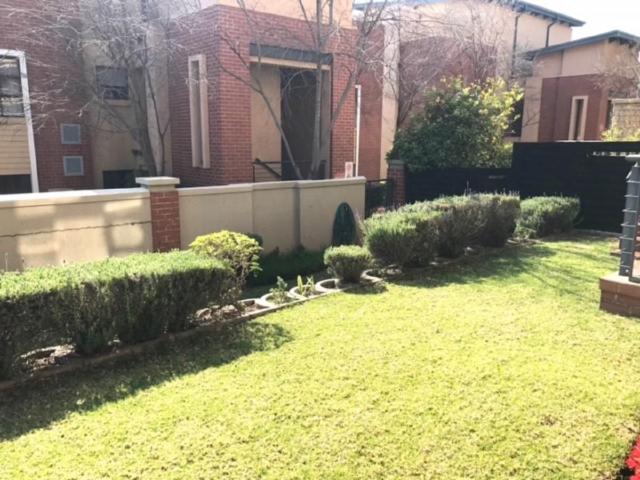2 Bedroom apartment to rent in Douglasdale, Sandton
