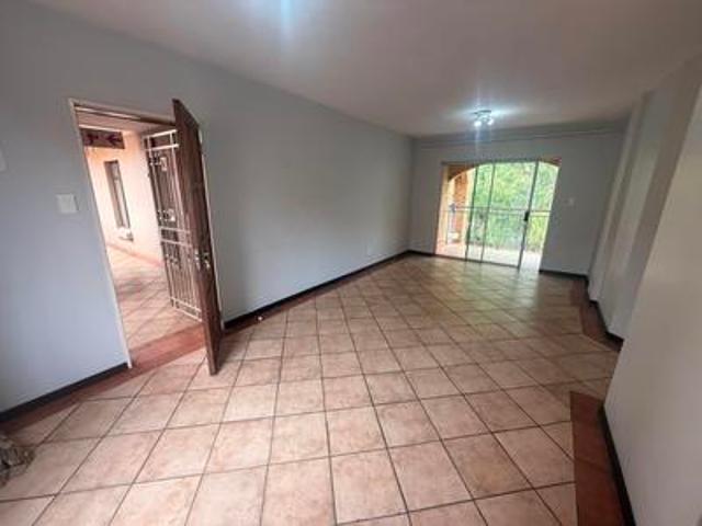 2 bedroom apartment to rent in die h.