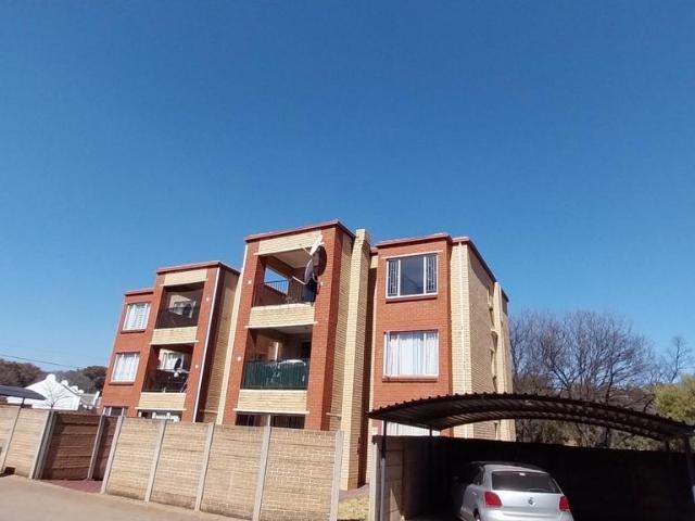 2 Bedroom apartment to rent in Die Hoewes, Centurion