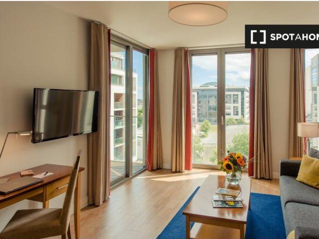 2 Bedroom Apartment to Rent in Dublin 18