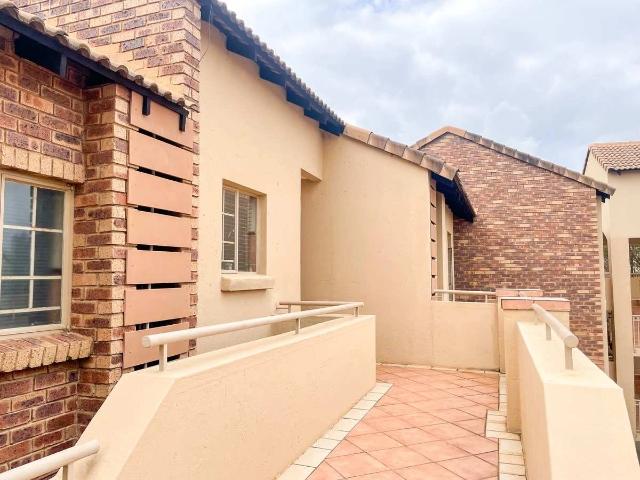 2 Bedroom Apartment to Rent in Faerie Glen