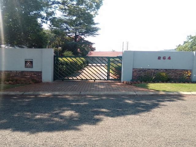 2 Bedroom apartment to rent in Fairland, Randburg