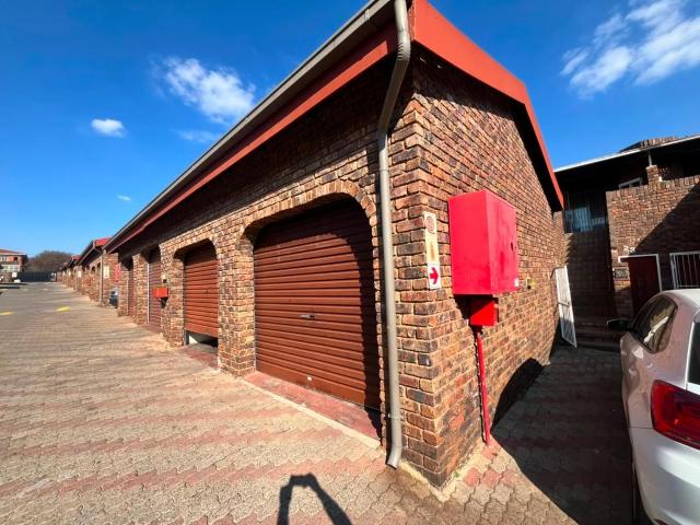 2 Bedroom apartment to rent in Florida, Roodepoort