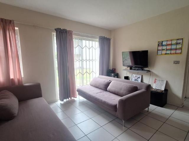 2 Bedroom apartment to rent in Oakglen, Bellville