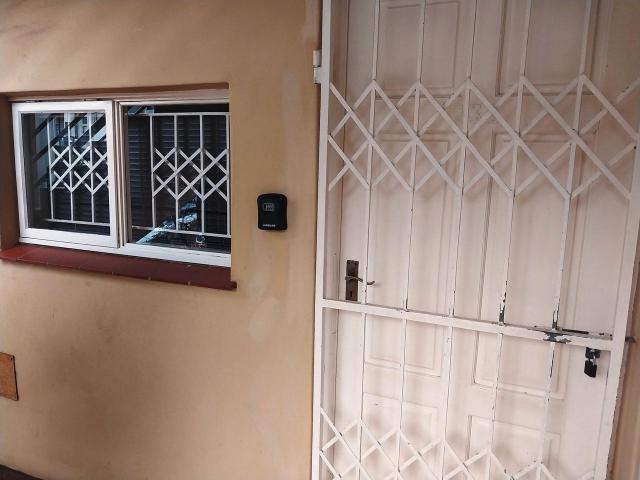 2 Bedroom apartment to rent in Morningside, Durban